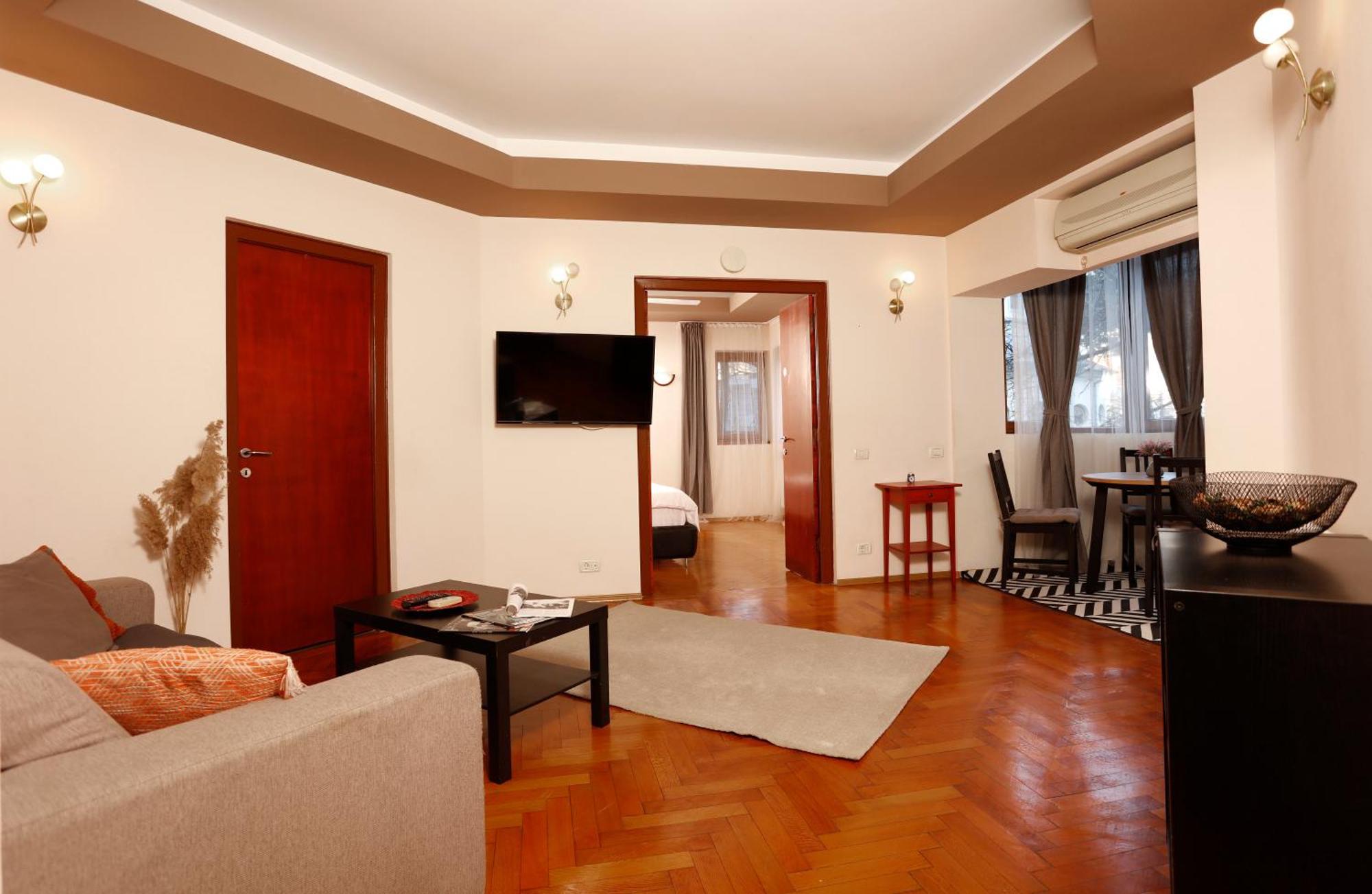 Peaceful Getaway - Generous 3-Bedroom Sanctuary - Close To Historic Old Town Bucarest Exterior foto